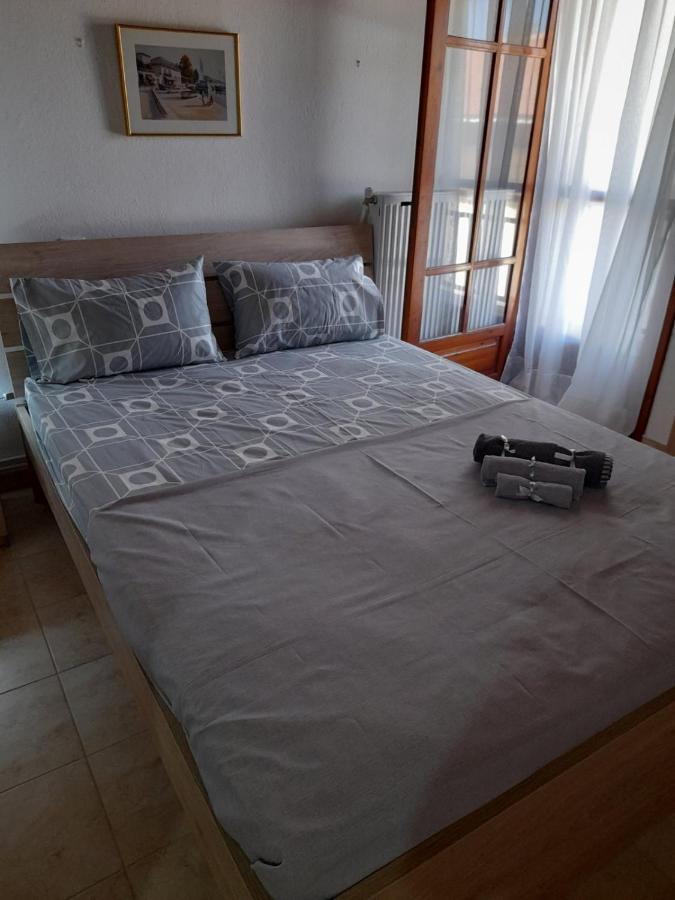 Adorable 2 Floors Two Bedroom Vacation Maisonette เนอาโปติไดอา ภายนอก รูปภาพ