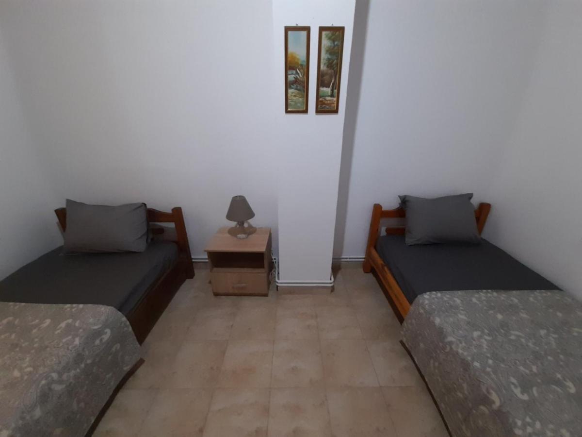 Adorable 2 Floors Two Bedroom Vacation Maisonette เนอาโปติไดอา ภายนอก รูปภาพ