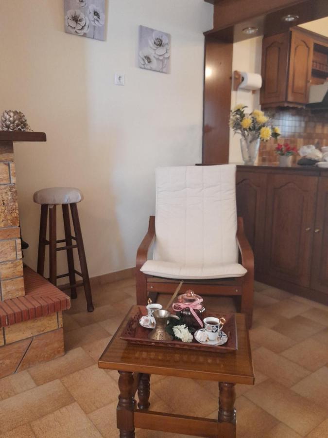 Adorable 2 Floors Two Bedroom Vacation Maisonette เนอาโปติไดอา ภายนอก รูปภาพ